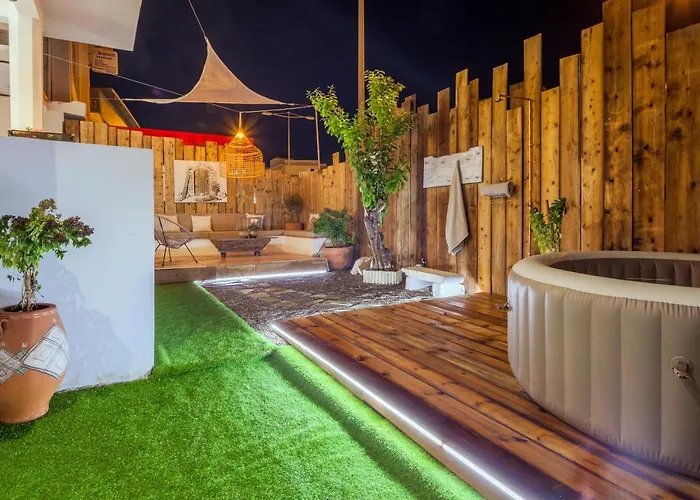 Fani\'S Holiday Home With Hot Tub